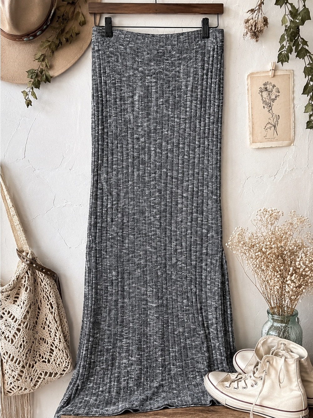 🩶 Cover Stitched Gray Ribbed Knit Maxi Skirt Size Large